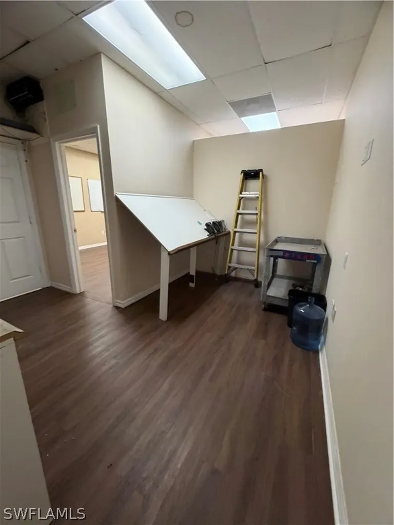 1076 Business Lane Naples FL 34110
