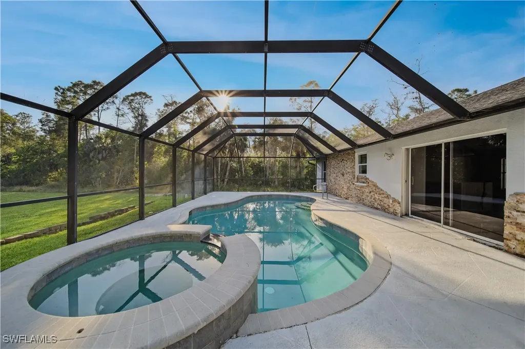 390 35th Avenue NE Naples FL 34120