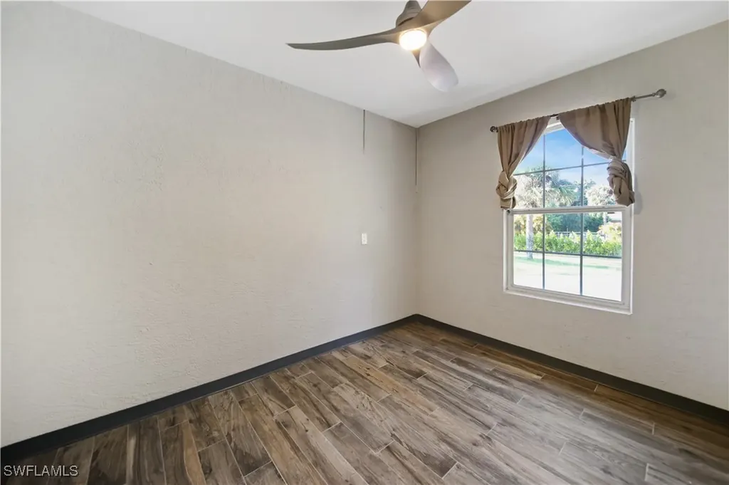 390 35th Avenue NE Naples FL 34120