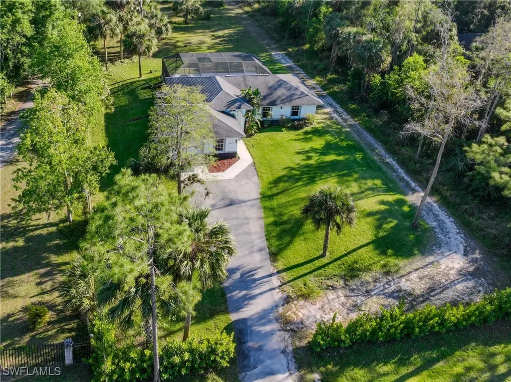 390 35th Avenue NE Naples FL 34120