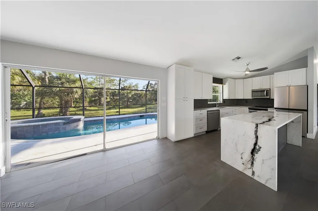 390 35th Avenue NE Naples FL 34120