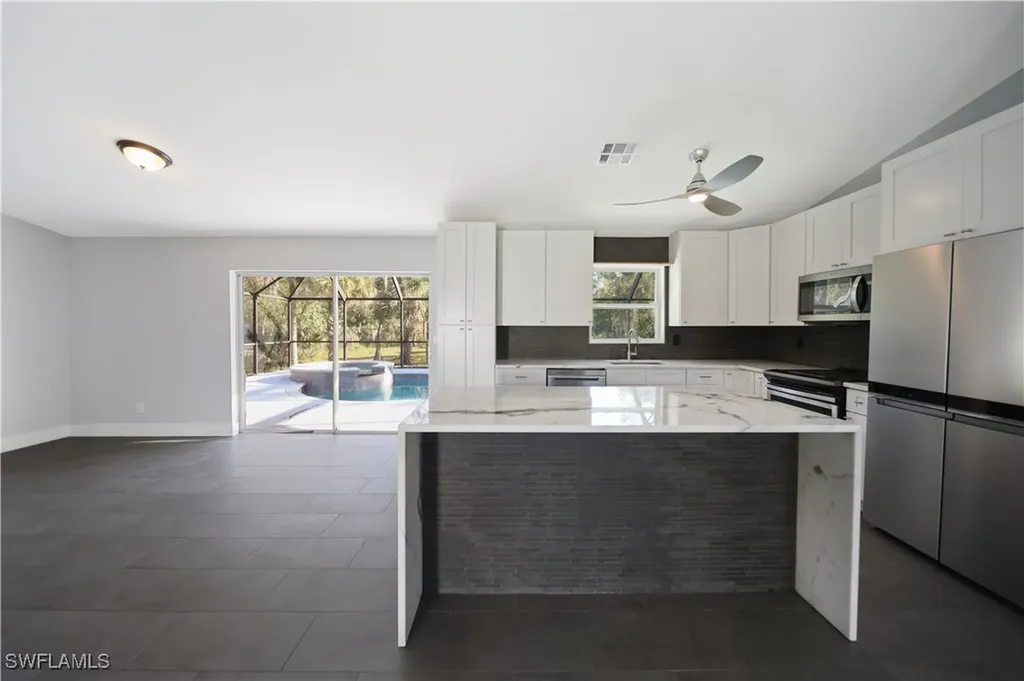 390 35th Avenue NE Naples FL 34120