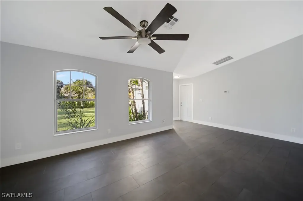 390 35th Avenue NE Naples FL 34120