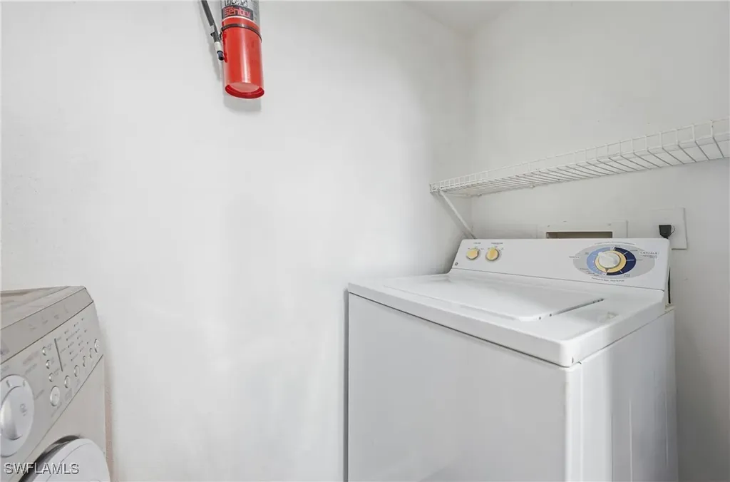 2925 Winkler Avenue Fort Myers FL 33916