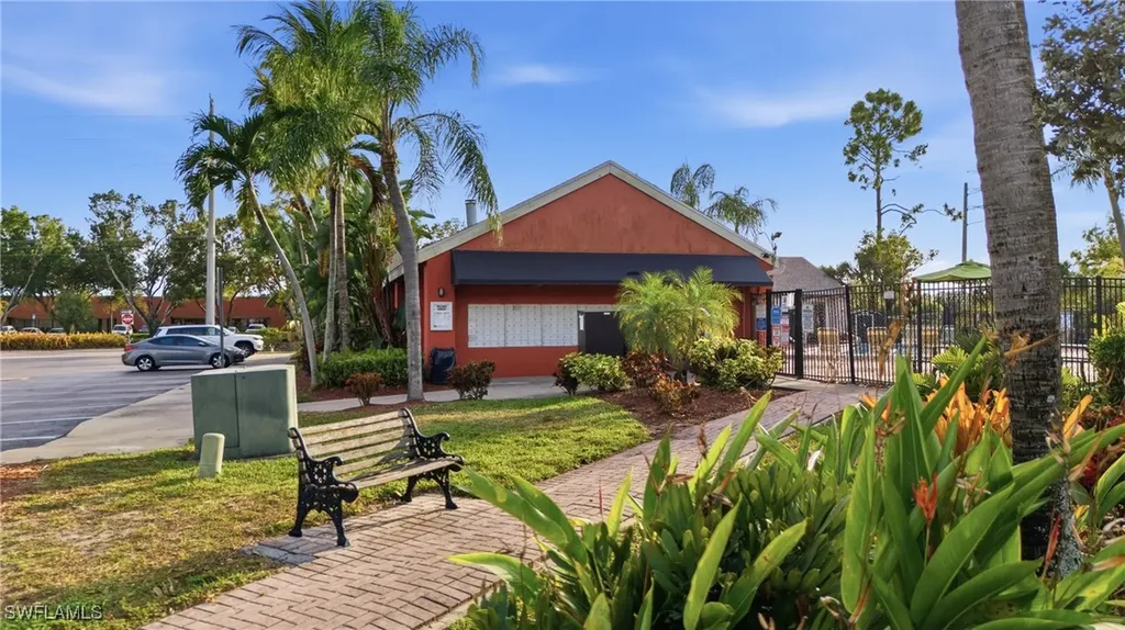 2925 Winkler Avenue Fort Myers FL 33916