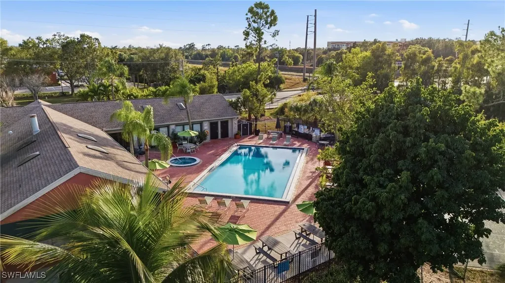 2925 Winkler Avenue Fort Myers FL 33916