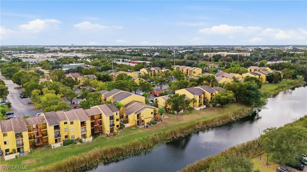 2925 Winkler Avenue Fort Myers FL 33916