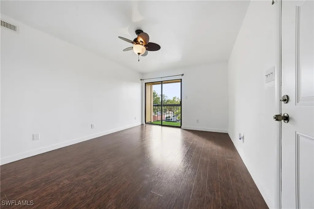 2925 Winkler Avenue Fort Myers FL 33916