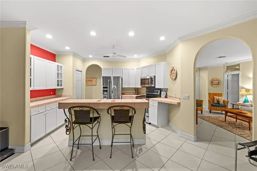 2440 River Reach Drive Naples FL 34104