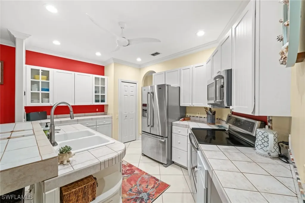 2440 River Reach Drive Naples FL 34104