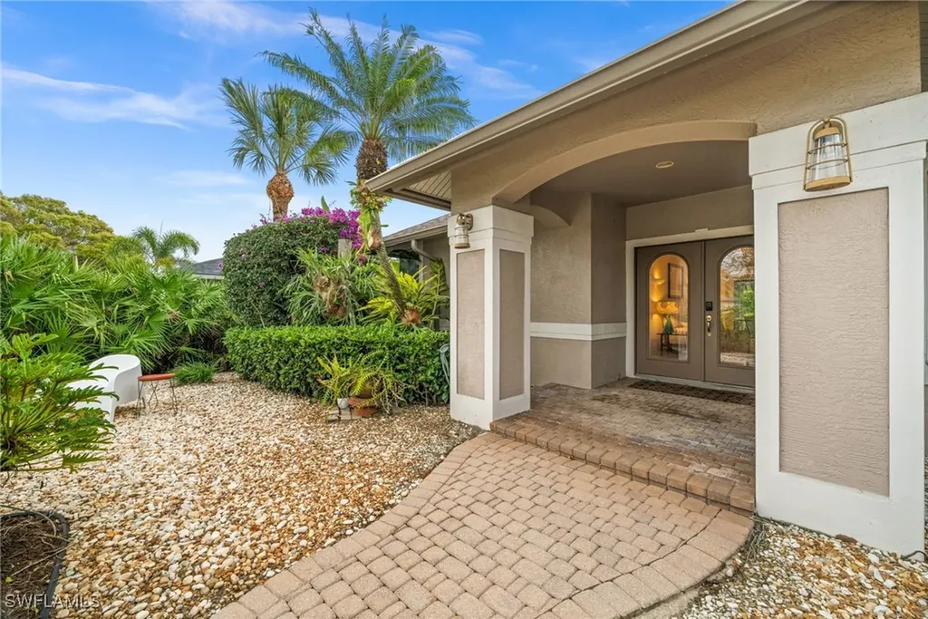 2440 River Reach Drive Naples FL 34104