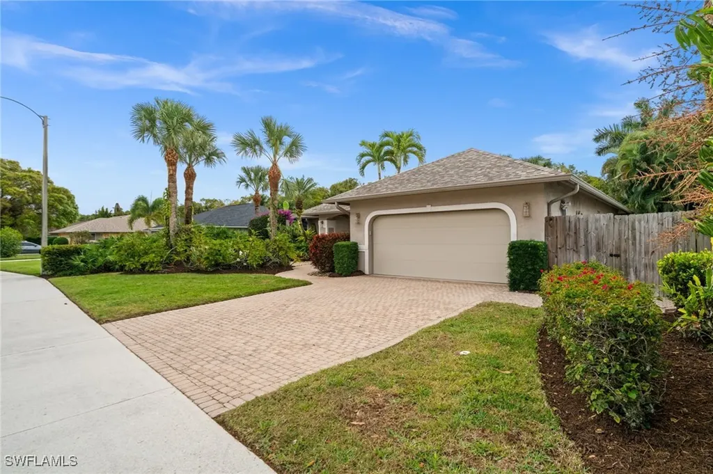 2440 River Reach Drive Naples FL 34104