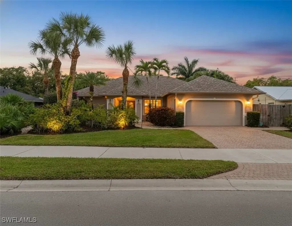 2440 River Reach Drive Naples FL 34104