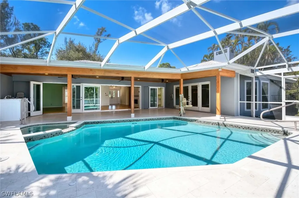 740 Bald Eagle Drive Naples FL 34105
