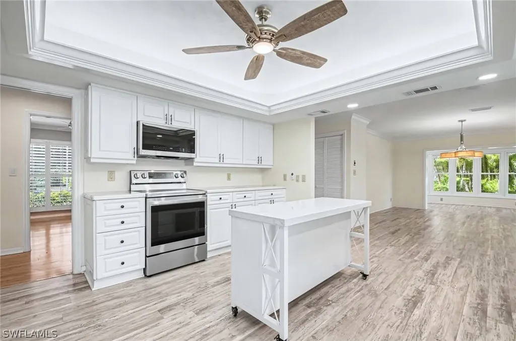 740 Bald Eagle Drive Naples FL 34105