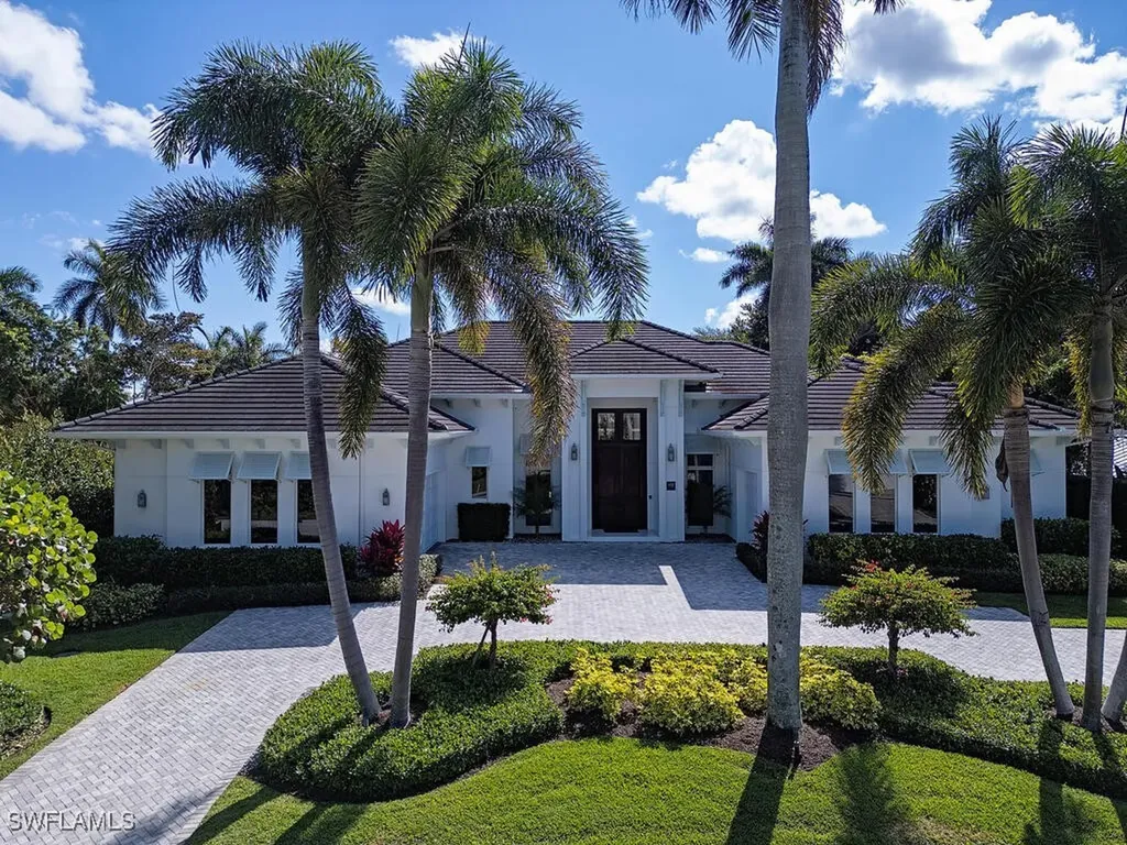 452 Putter Point Drive Naples FL 34103