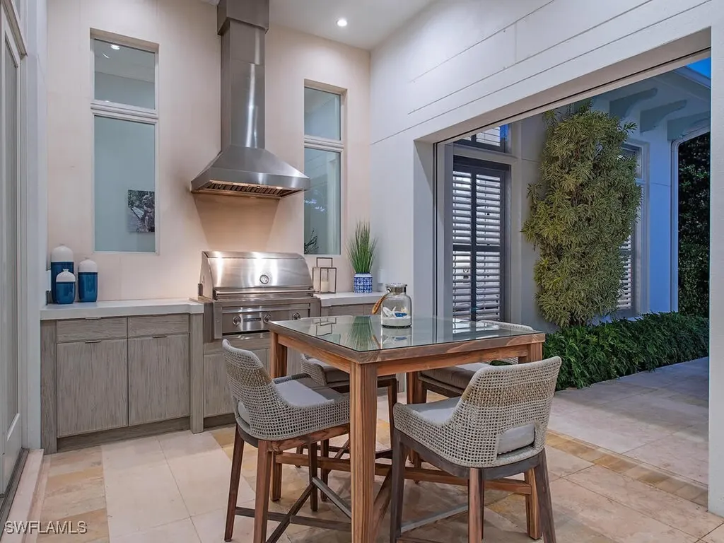 452 Putter Point Drive Naples FL 34103