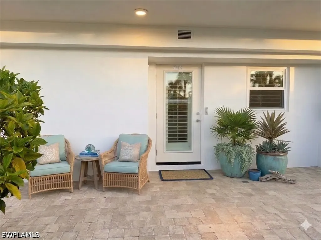 408 Broad Avenue S Naples FL 34102