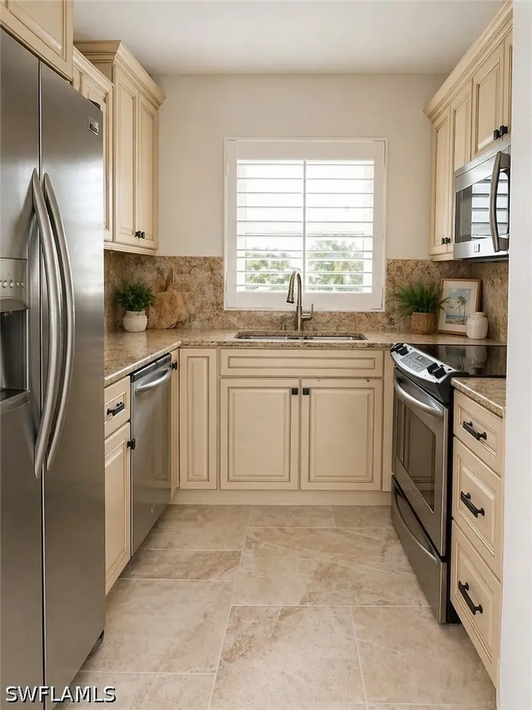 408 Broad Avenue S Naples FL 34102