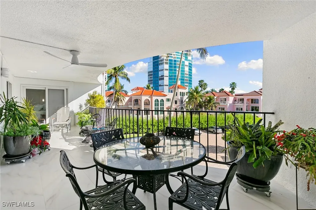 3951 Gulf Shore Boulevard N Naples FL 34103