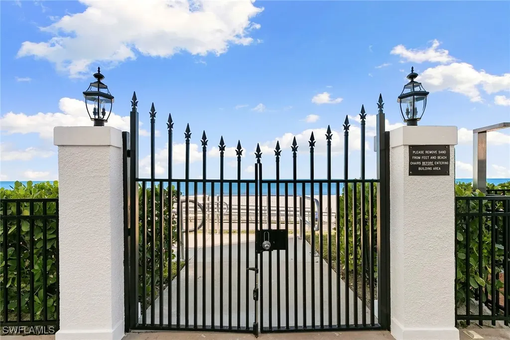 3951 Gulf Shore Boulevard N Naples FL 34103
