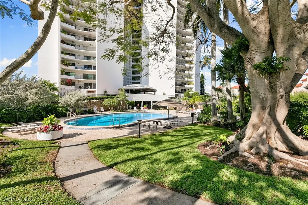 3951 Gulf Shore Boulevard N Naples FL 34103