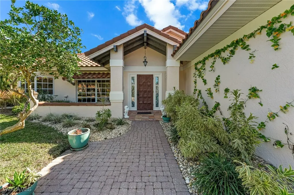 1930 Blackstone Circle Naples FL 34109