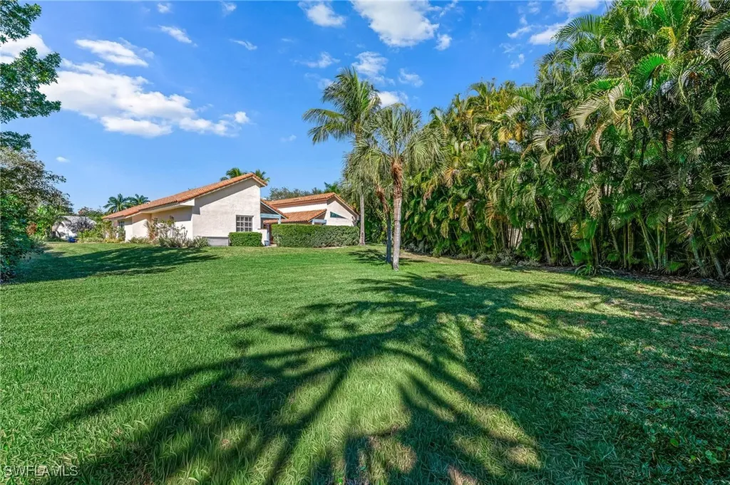 1930 Blackstone Circle Naples FL 34109