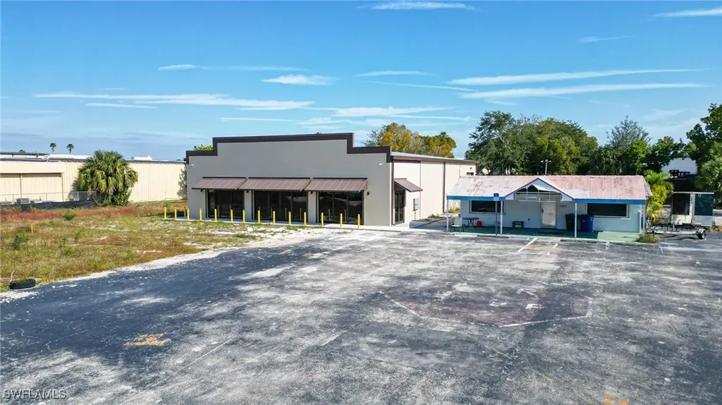 3671 Fowler Street Fort Myers FL 33901