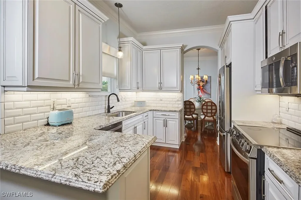 754 Vistana Circle Naples FL 34119