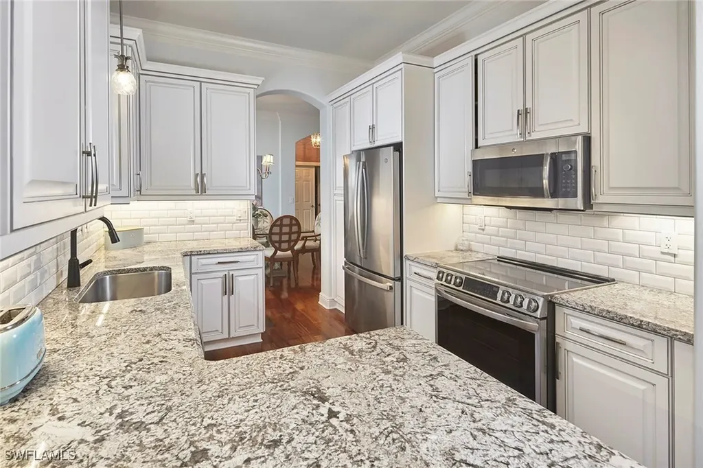 754 Vistana Circle Naples FL 34119