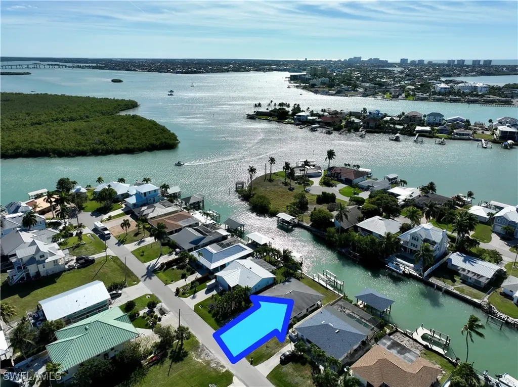 144 San Salvador Street Naples FL 34113