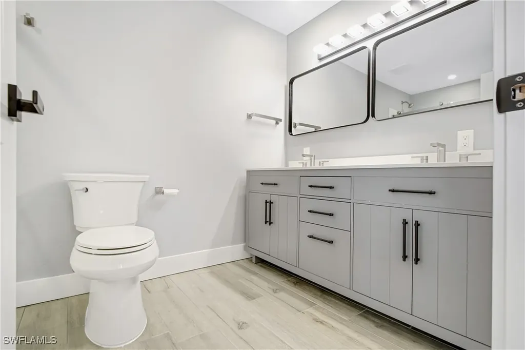 144 San Salvador Street Naples FL 34113