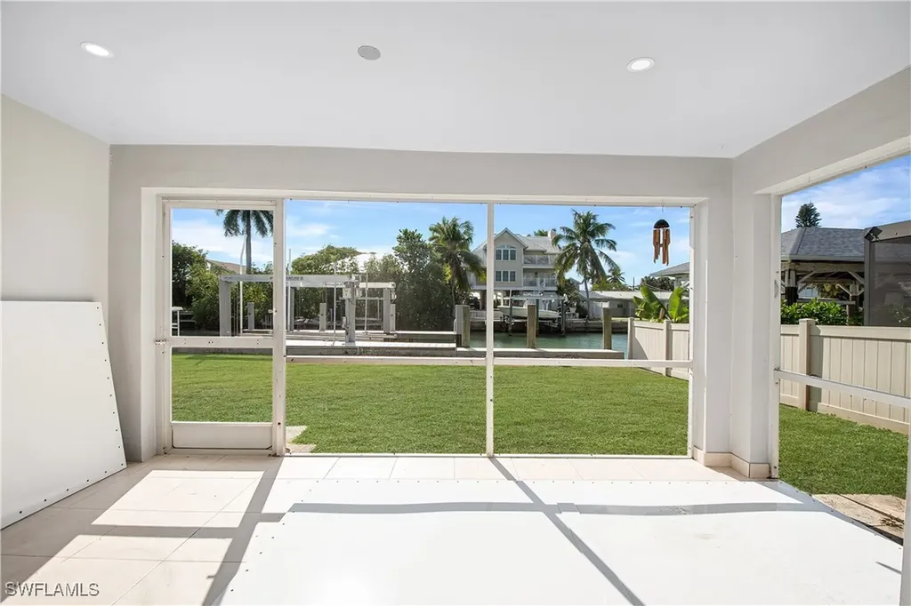 144 San Salvador Street Naples FL 34113
