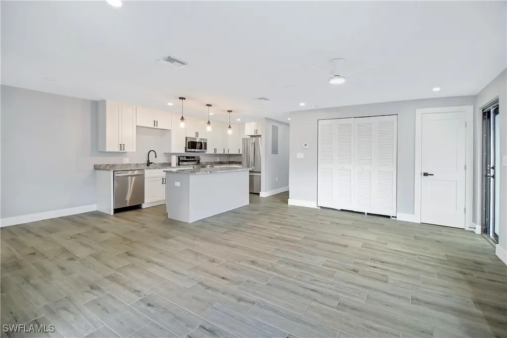 144 San Salvador Street Naples FL 34113