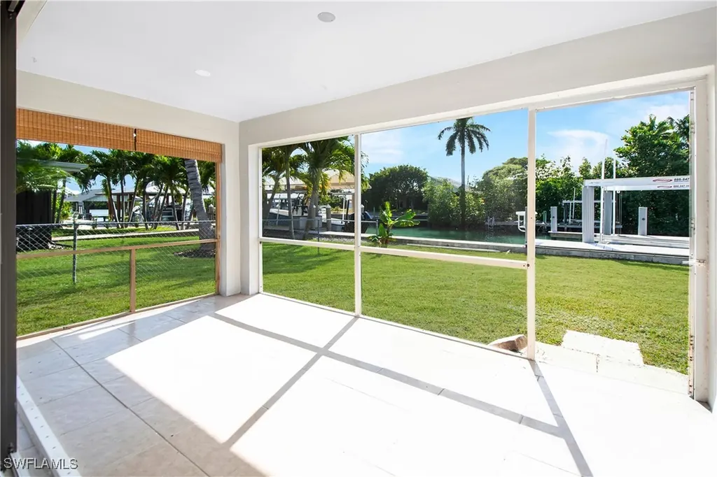 144 San Salvador Street Naples FL 34113