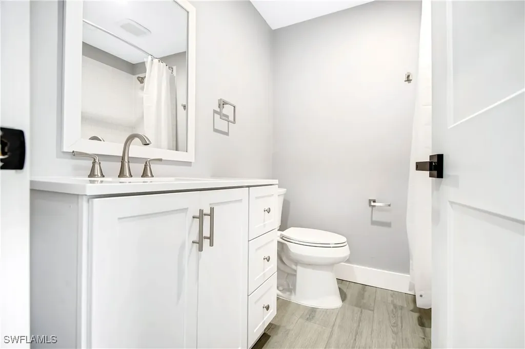 144 San Salvador Street Naples FL 34113
