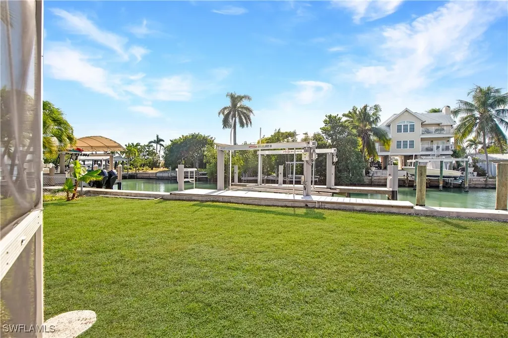 144 San Salvador Street Naples FL 34113