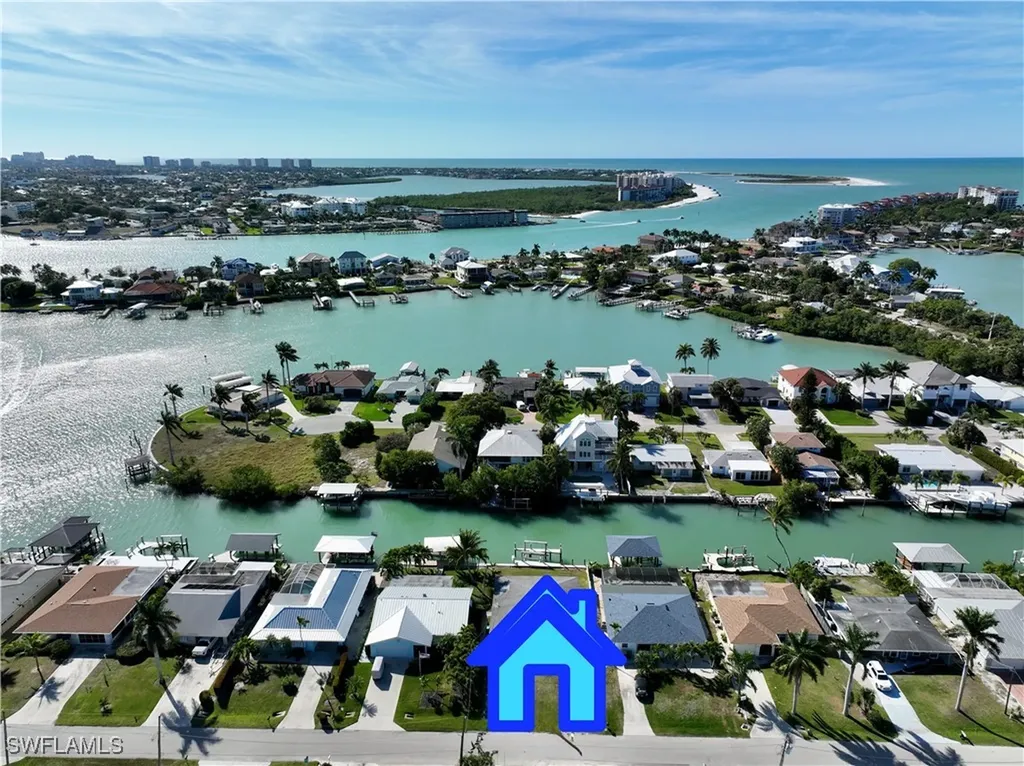 144 San Salvador Street Naples FL 34113