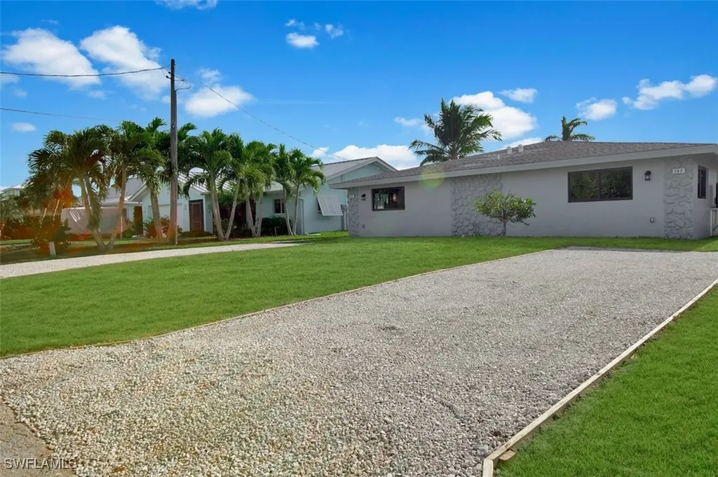 144 San Salvador Street Naples FL 34113