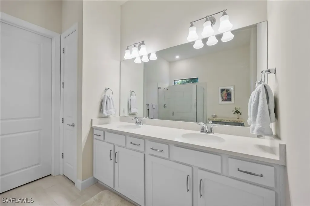 2048 Yellowfin Circle Naples FL 34114