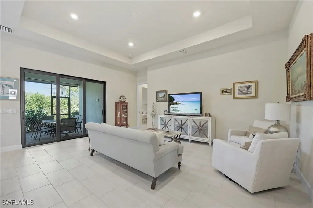 2048 Yellowfin Circle Naples FL 34114