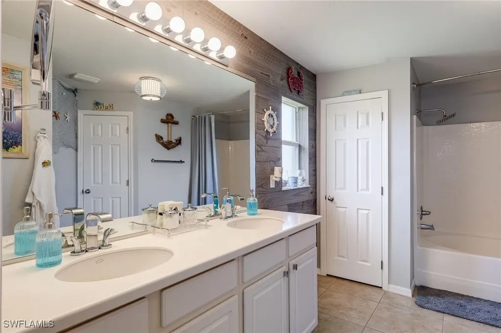 1413 NW 8th Place Cape Coral FL 33993