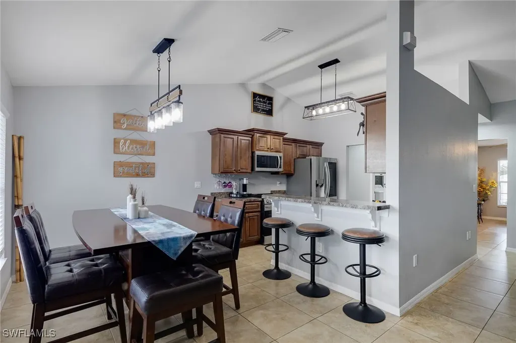 1413 NW 8th Place Cape Coral FL 33993