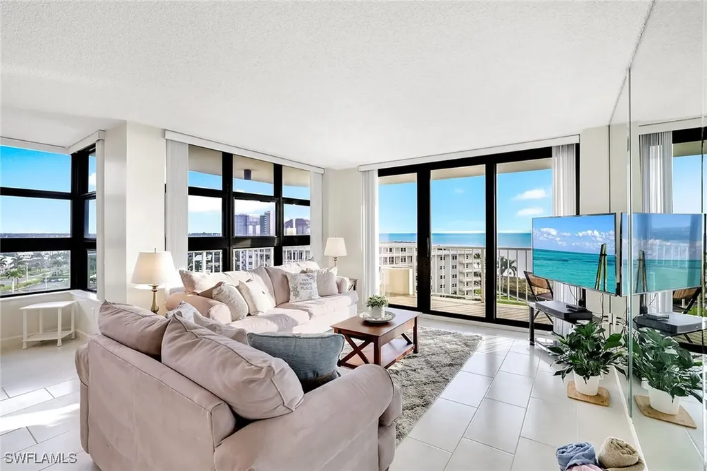Marco Island FL, 260 Seaview Court, Unit 906