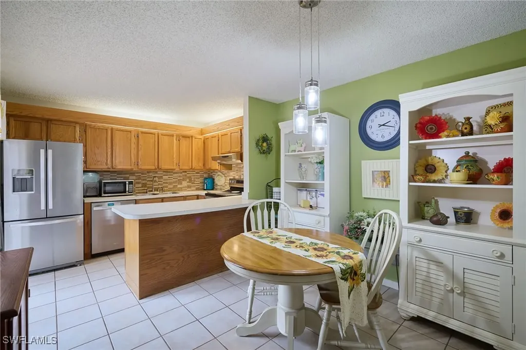 5247 Cedarbend Drive Fort Myers FL 33919