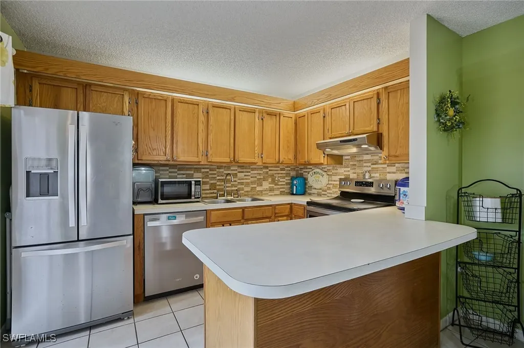 5247 Cedarbend Drive Fort Myers FL 33919