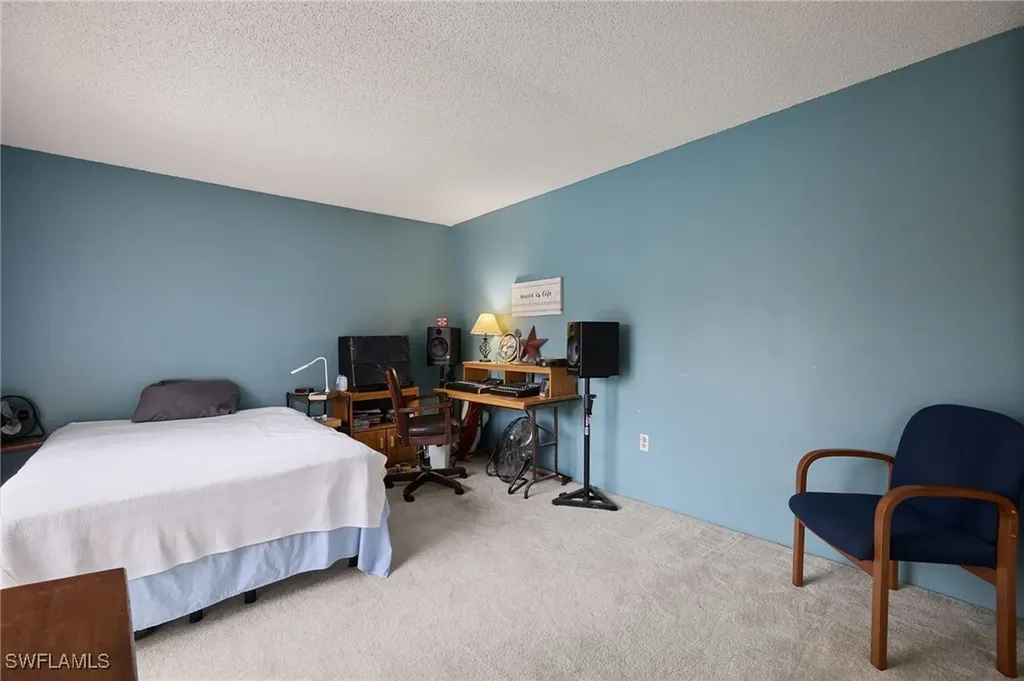 5247 Cedarbend Drive Fort Myers FL 33919