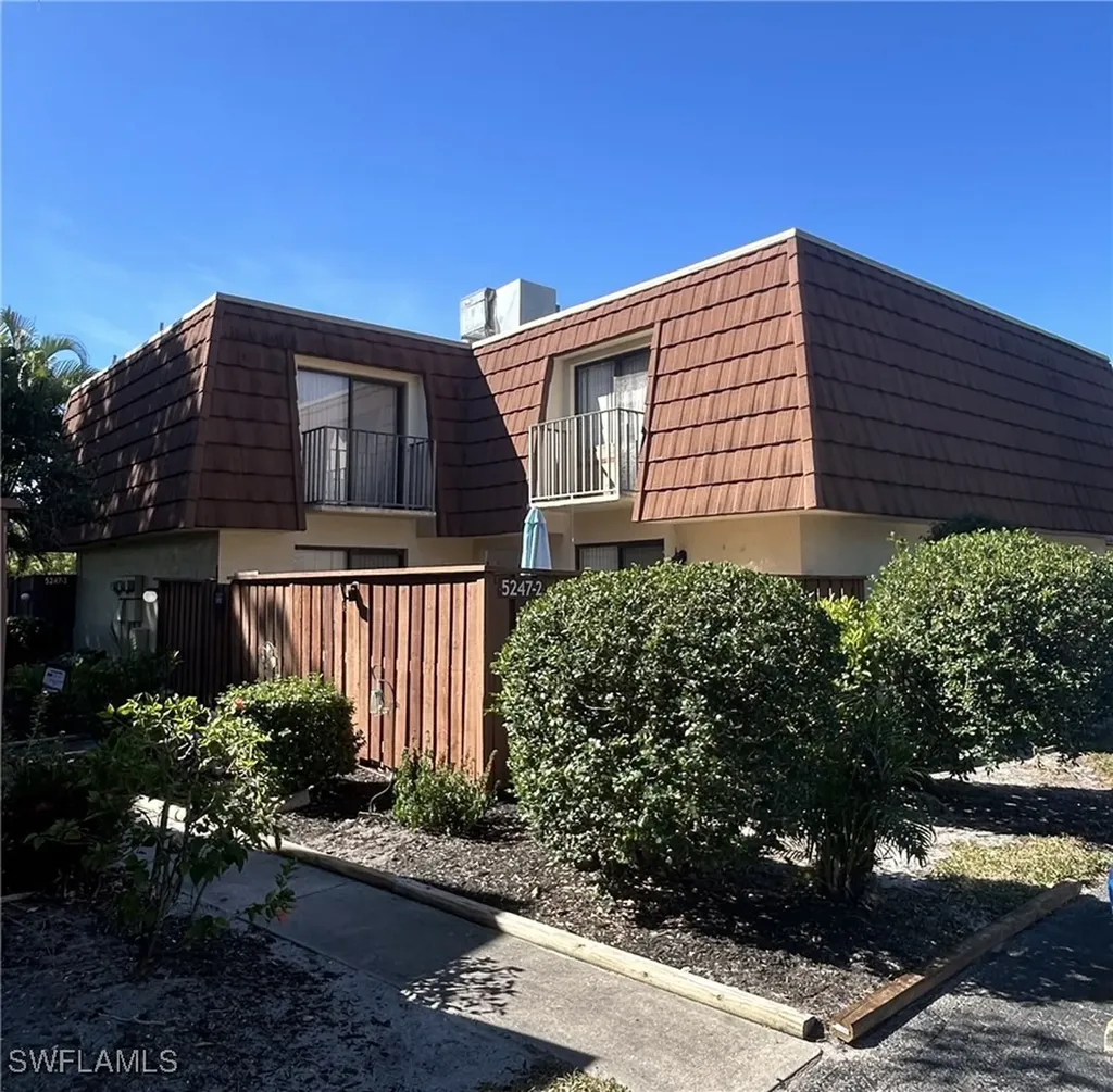 5247 Cedarbend Drive Fort Myers FL 33919