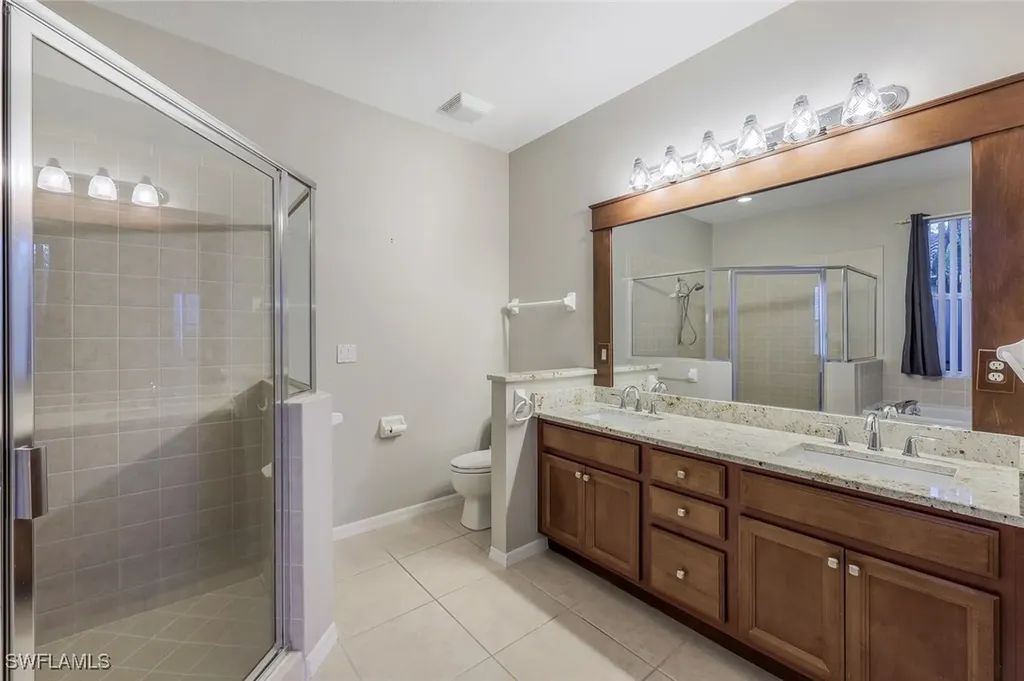 18025 Greenwood Drive Naples FL 34114